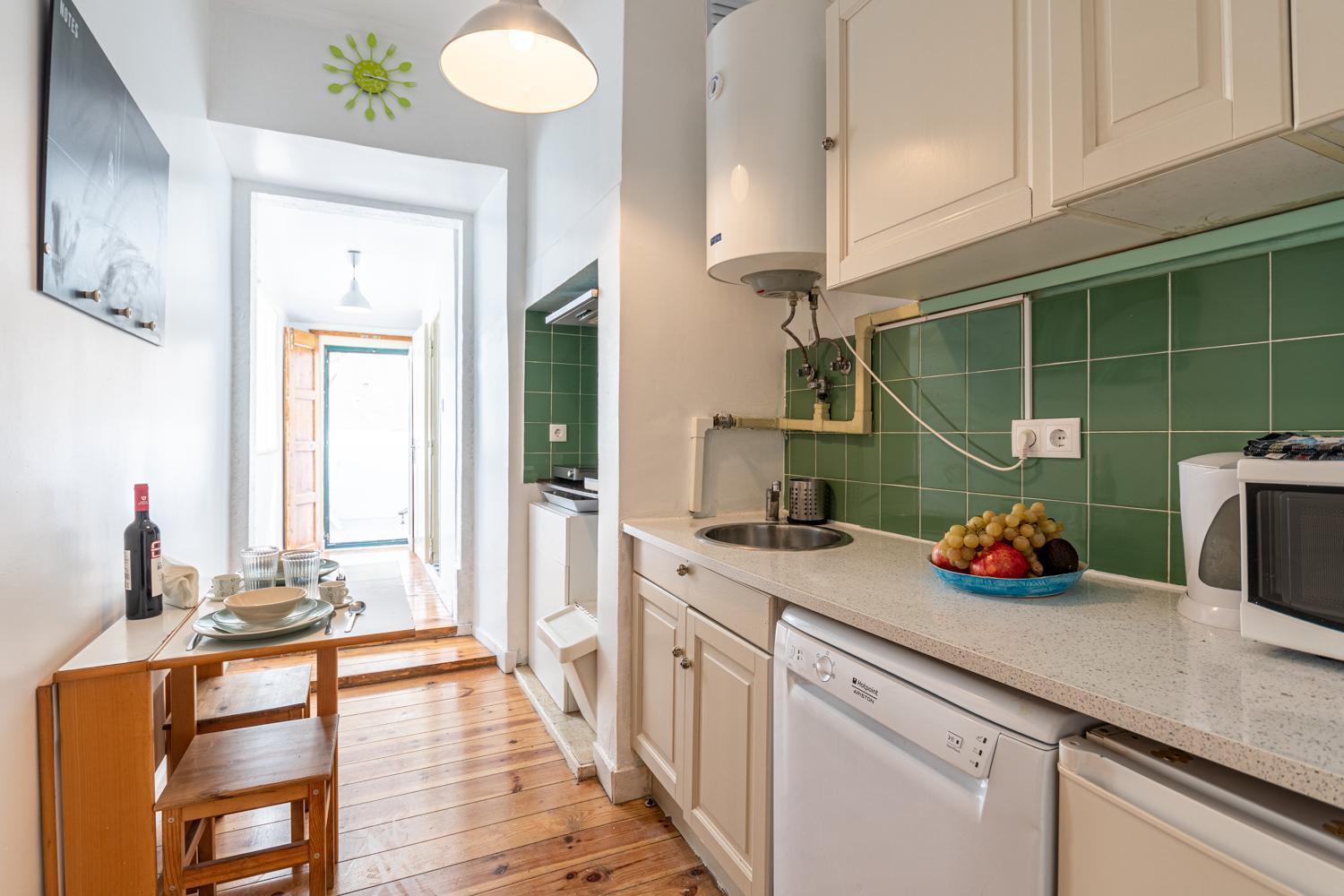 Spacious Apartment With Terrace At Graca Lisboa Eksteriør billede
